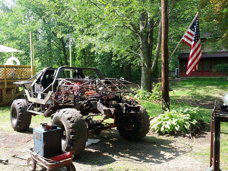 Illustration for article titled Halo Fan Loves The Warthog So Much He Built His Own